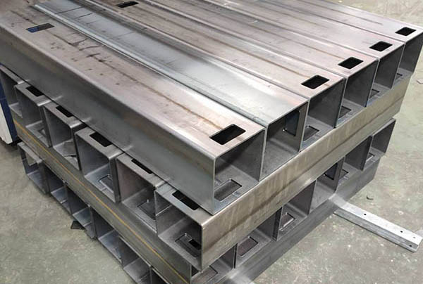 兴安大口径无缝方管